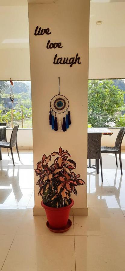 Crystal Serenity Boutique Resort Mandrem Bagian luar foto